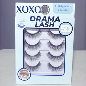 💙XOXO Drama Lash 5D Lashes